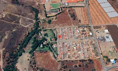 CASA A LA VENTA EN COLONIA ARNADAS CENTRO, FRACCIONAMIENTO TIERRA ROJA, ARANDAS, JALISCO, A 10 MINUTOS DE LA ZONA CENTRO.