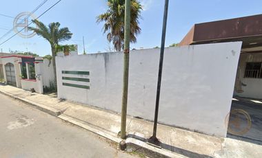CASA A LA VENTA EN RESIDENCIAL MEDITERRANEO, OTHÓN P. BLANCO, QUINTANA ROO, A 5 MINUTOS DE PLAZA LAS AMERICAS.