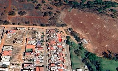 CASA A LA VENTA EN COLONIA ARANDAS CENTRO, FRACCIONAMIENTO TIERRA ROJA, ARANDAS, JALISCO, A 10 MINUTOS DE LA ZONA CENTRO DE ARANDAS.