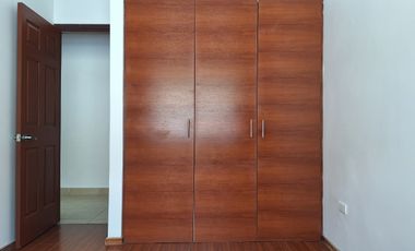 CASA EN VENTA CONOCOTO