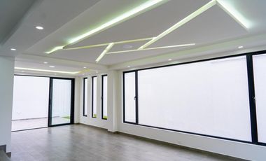 Casa a estrenar Tumbaco 150 mtrs2 mas amplios jardines, esquinera, estudio, 3 parqueaderos
