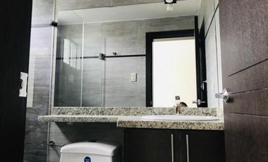 Hermosa casa 147 mtrs Tumbaco  3 dormitorios con baño c/u, Piscina comunal