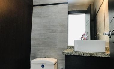 Hermosa casa 147 mtrs Tumbaco  3 dormitorios con baño c/u, Piscina comunal