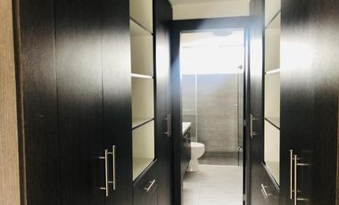 Hermosa casa 147 mtrs Tumbaco  3 dormitorios con baño c/u, Piscina comunal