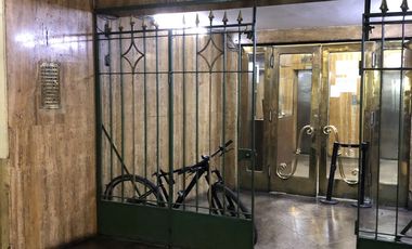 ARRIENDA OFICINA 142 M2, 5 OF, 4 BAÑOS, SAN ANTONIO SANTIAGO CASCO HISTORICO