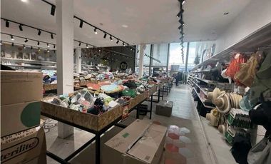 ALQUILER LOCAL COMERCIAL EDIFICIO RIO ABAJO