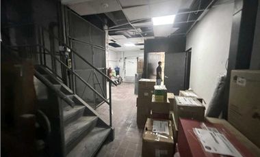 ALQUILER LOCAL COMERCIAL EDIFICIO RIO ABAJO