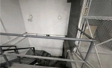 ALQUILER LOCAL COMERCIAL EDIFICIO RIO ABAJO