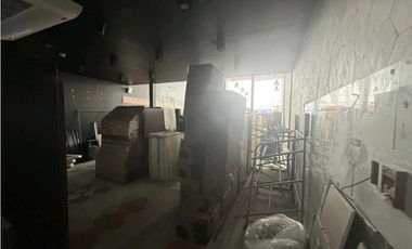 ALQUILER LOCAL COMERCIAL EDIFICIO RIO ABAJO