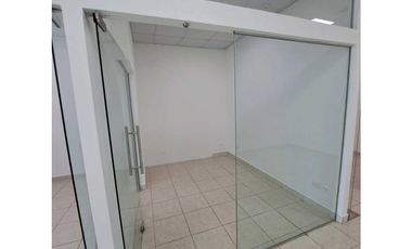 ALQUILO LOCAL COMERCIAL PLAZA COSTA DEL ESTE