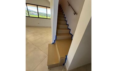 SE VENDE CASA EN BOQUETE