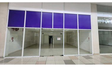 VENTA LOCAL COMERCIAL CON MEZZANINE CRYSTAL PLAZA