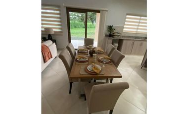 SE VENDE CASA AMOBLADA EN BOQUETE