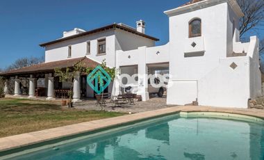 Casa en venta - APTA CREDITO - En La Aguada