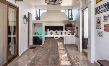 Casa en venta - APTA CREDITO - En La Aguada