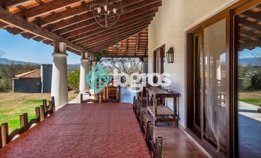 Casa en venta - APTA CREDITO - En La Aguada