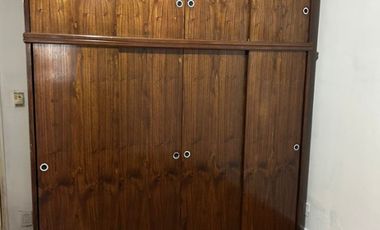 Casa en venta en Isidro Casanova