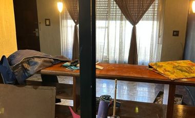 Casa en venta en Isidro Casanova