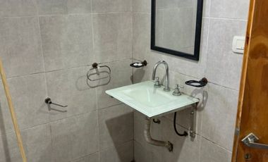 Casa en venta en Isidro Casanova