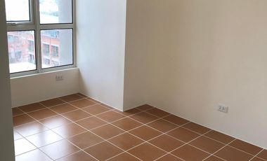 For Sale 3Br Bi-Level Penthouse w/ Balcony in Sta. Mesa Manila