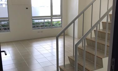 For Sale 3Br Bi-Level Penthouse w/ Balcony in Sta. Mesa Manila