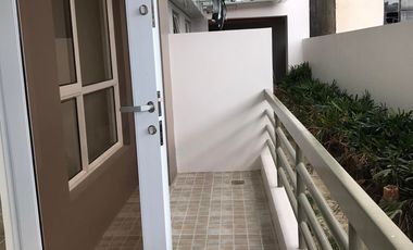 For Sale 3Br Bi-Level Penthouse w/ Balcony in Sta. Mesa Manila