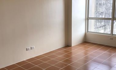 For Sale 3Br Bi-Level Penthouse w/ Balcony in Sta. Mesa Manila