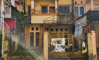 RUMAH 2 LANTAI DI RAYA PENDIDIKAN