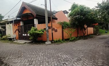 Rumah murah Sidoarjo pojok hook menghadap 2 jalan