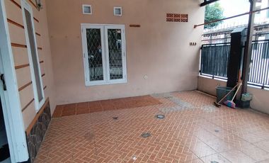 Turun Rumah Dijual Puri Cibeureum Kota Sukabumi Hook menghadap Utara