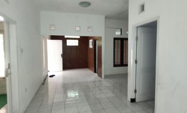 Turun Rumah Dijual Puri Cibeureum Kota Sukabumi Hook menghadap Utara