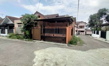 Turun Rumah Dijual Puri Cibeureum Kota Sukabumi Hook menghadap Utara