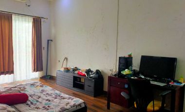 Rumah Dalam Komplek Luas Tanah 187m2 Area Ampera Raya Pekayon, Jakarta