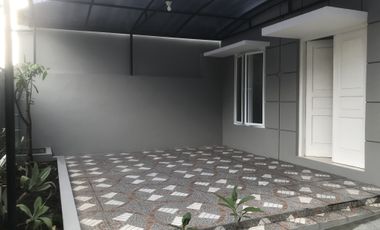 DISEWAKAN TERMURAH RUMAH STRATEGIS DI PEJATEN BARAT JAKARTA SELATAN