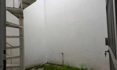 DIJUAL TOWNHOUSE JALAN CUT NYAK DIEN KAMBANG IWAK PALEMBANG