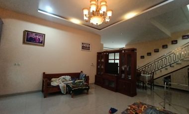DIJUAL 2 RUMAH JADI 1 FULL FURNISH PERUMNAS TALANG KELAPA
