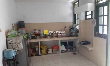 Rumah Luas Murah di Kadipiro dkt Kampus Duta Bangsa Akses ke Kota Solo