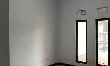 Disewakan rumah baru 2 lantai di harapan indah bekasi