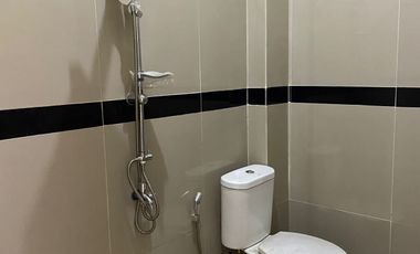 Disewakan rumah baru 2 lantai di harapan indah bekasi