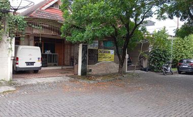 Disewakan Rumah Jl Salak Sektor 1 Solo Baru perlu renovasi ya