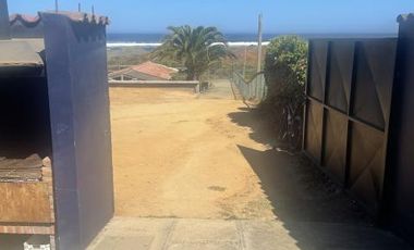 Camino a Punta de Lobos/Comuina de Pichilemu - Casa - Venta