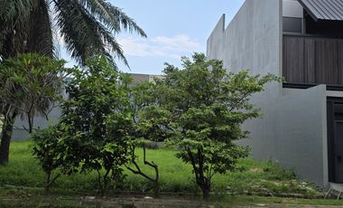 Kavling luas 300m2 12x25 jalan utama/boulevard hadap selatan