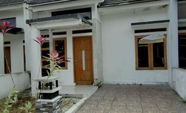 Rumah Pusat Kota Sukabumi Cluster One Gate Sistem Siap Huni
