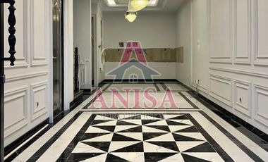 LUXURY TOWNHOUSE WITH PRIVATEPOOL AND UNDERGROUND ELECTRICITY