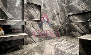 LUXURY TOWNHOUSE WITH PRIVATEPOOL AND UNDERGROUND ELECTRICITY