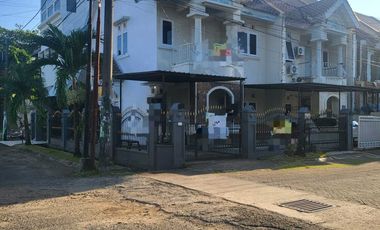 RUMAH 2 LANTAI DI CLUSTER PANAKUKKANG