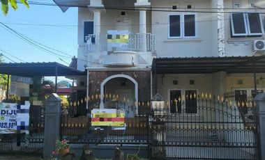 RUMAH 2 LANTAI DI CLUSTER PANAKUKKANG