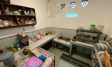 Rumah cantik di kampung dekat kelurahan serengan Solo