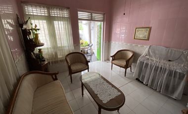 Rumah cantik di kampung dekat kelurahan serengan Solo