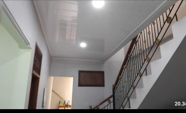 Disewa rumah 2 lantai Duren Sawit Jakarta Timur